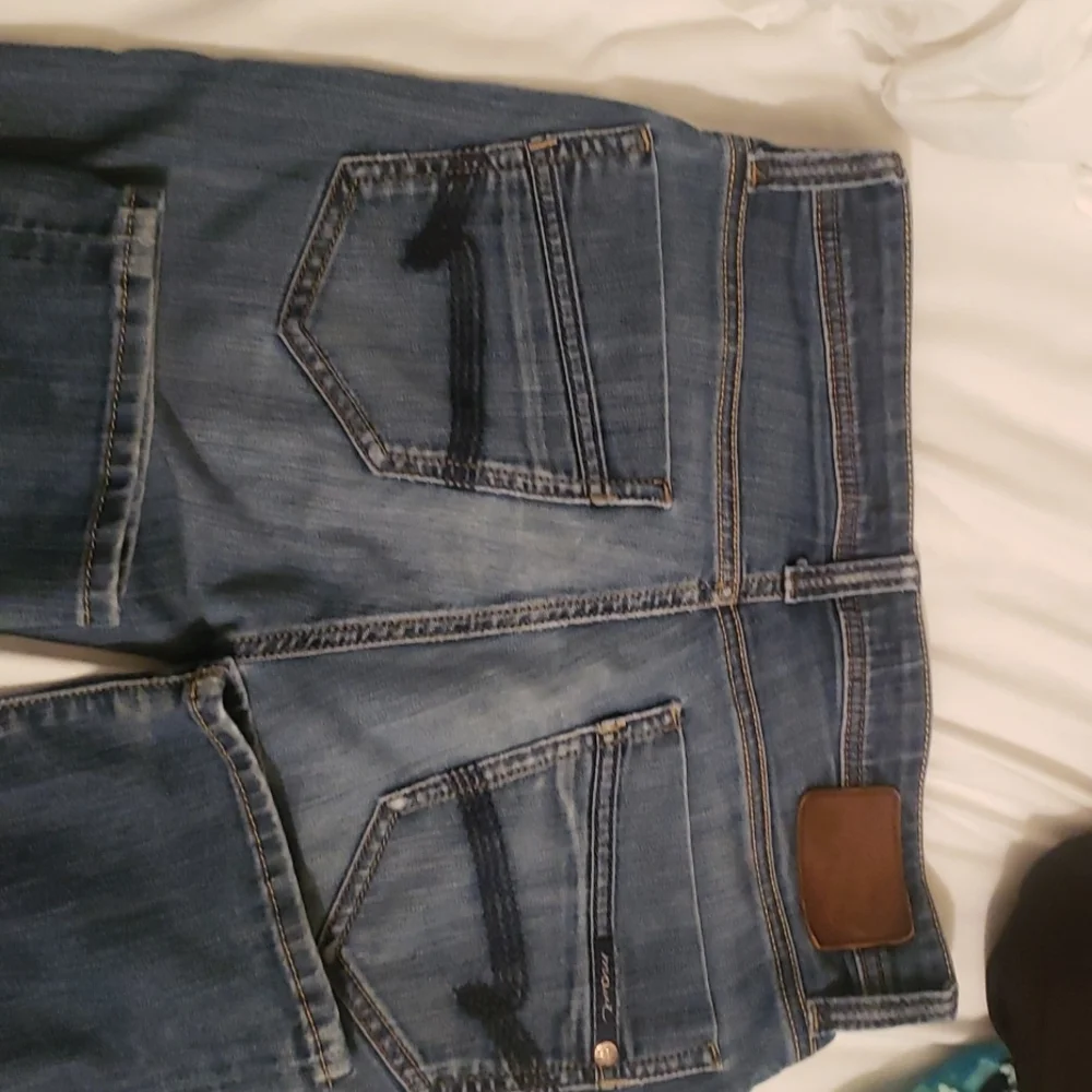 Jeans - Picture 3 of 3